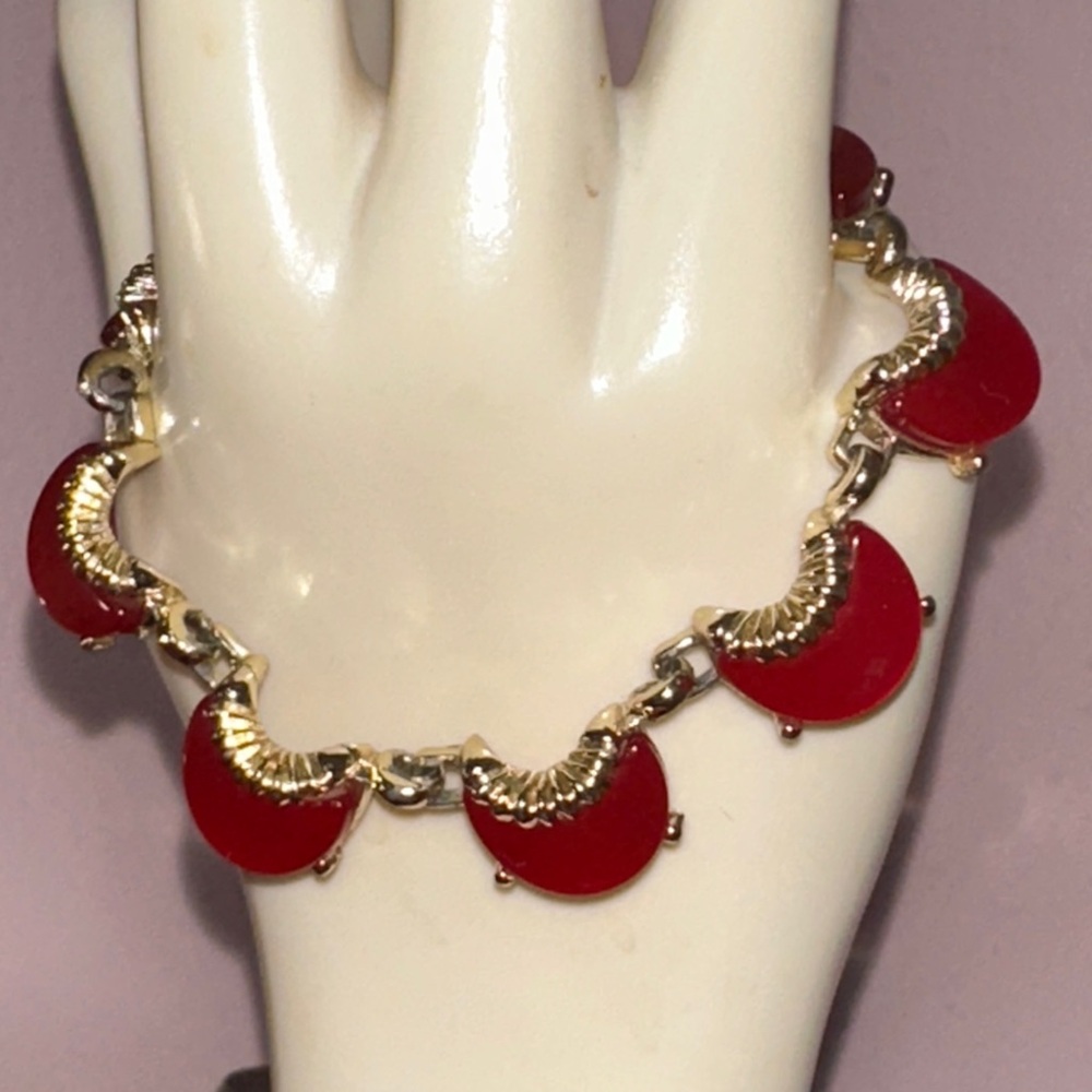 Vintage 60s Half Moon‎ Shaped Red Thermoset & Shiny Gold Tone Bracelet